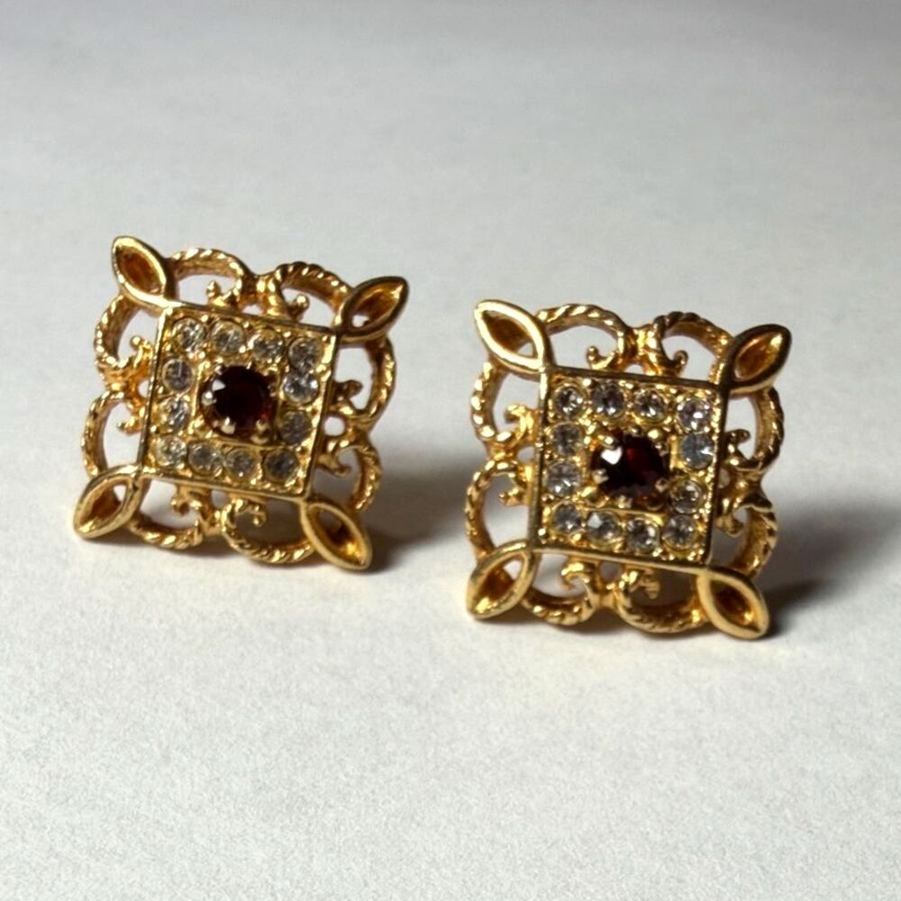 Vintage Avon Gold-Tone Filigree Square Earrings Red Center Stone Accents